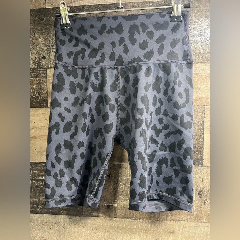 Allfenix leopard biker shorts size Small